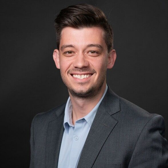 Land Listing Agent Photo