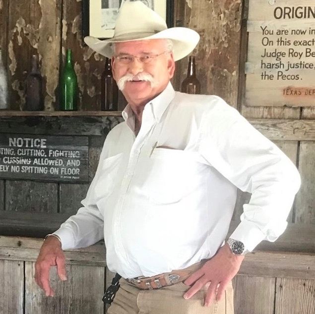 Land Listing Agent Photo