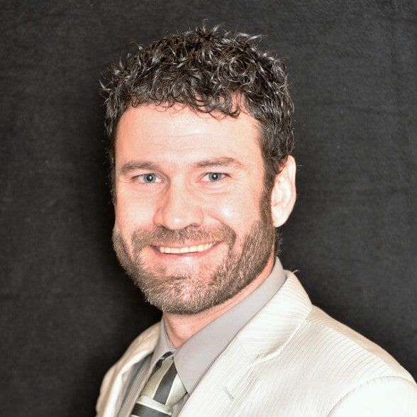 Land Listing Agent Photo