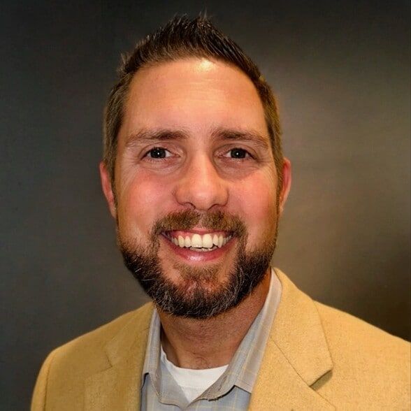 Land Listing Agent Photo