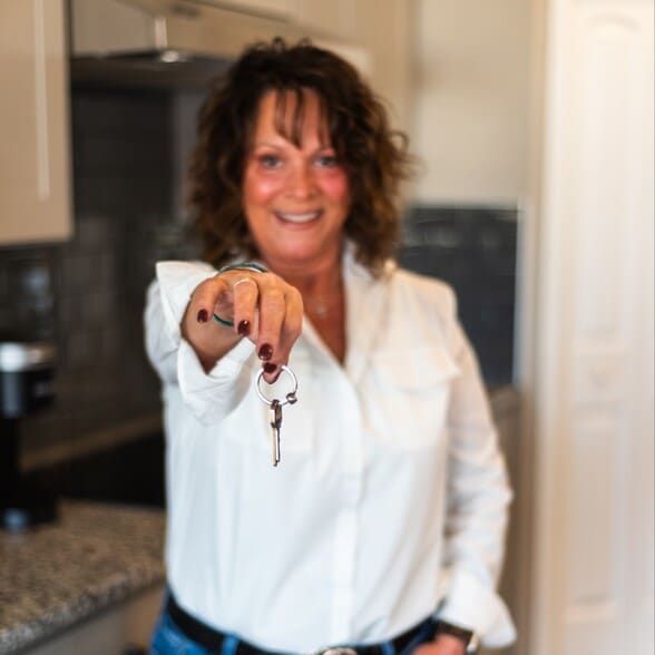 Land Listing Agent Photo