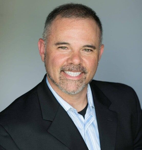 Land Listing Agent Photo