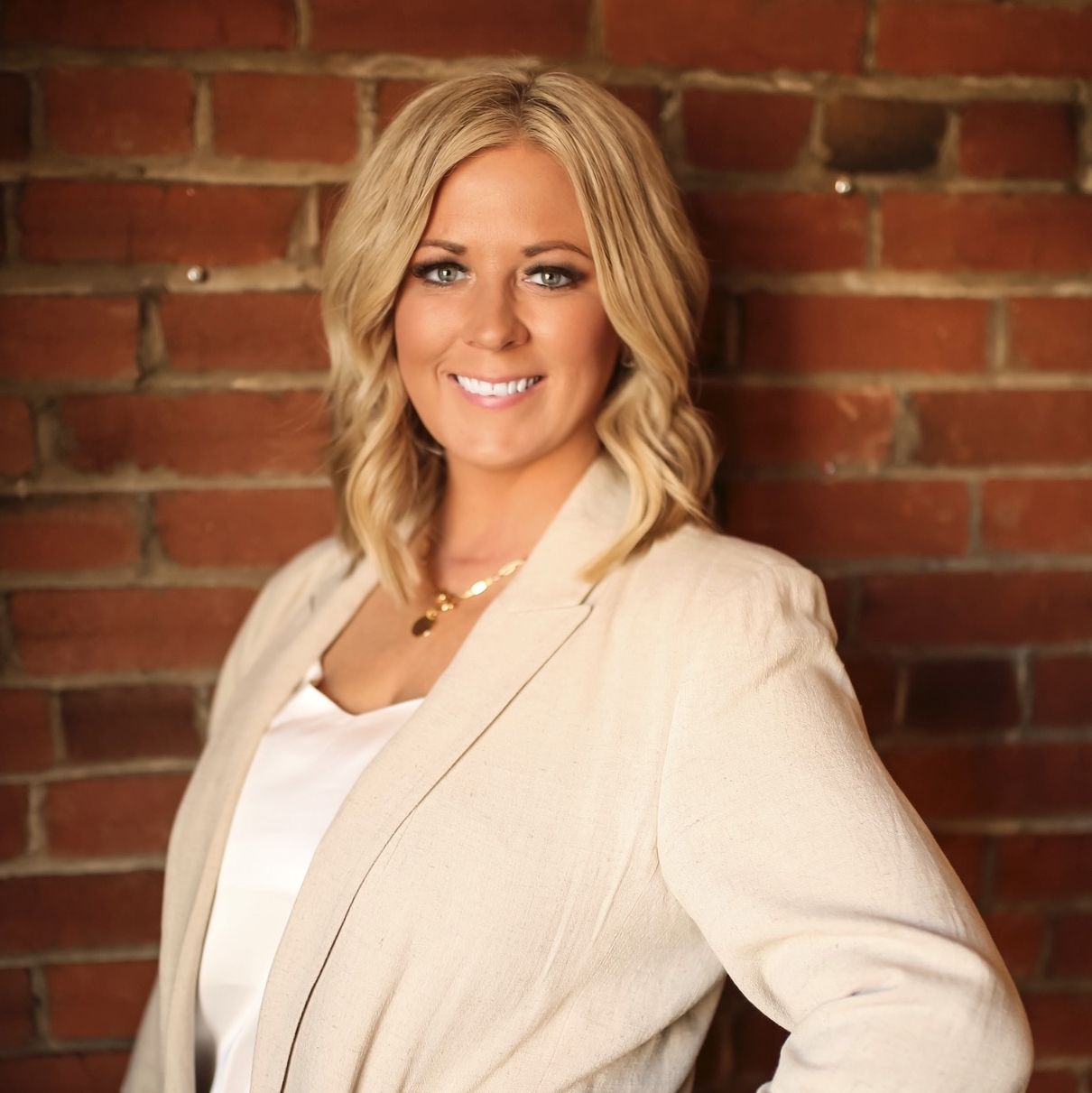 Land Listing Agent Photo