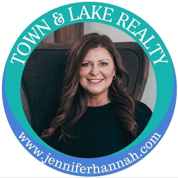 Land Listing Agent Photo