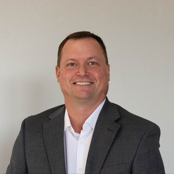 Land Listing Agent Photo