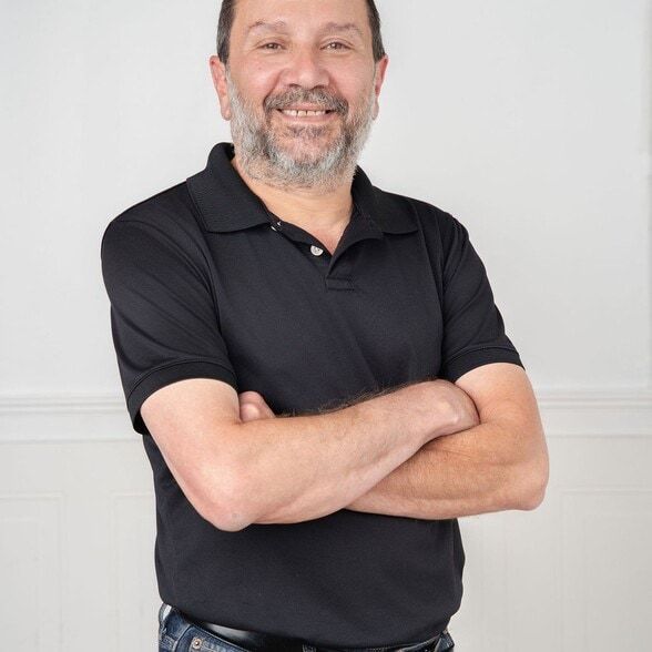 Land Listing Agent Photo