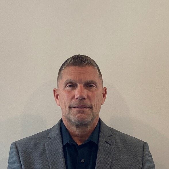 Land Listing Agent Photo
