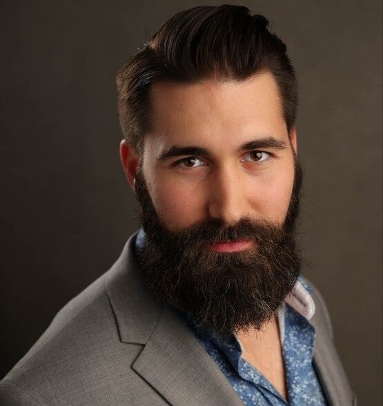 Land Listing Agent Photo