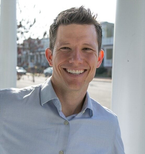 Land Listing Agent Photo