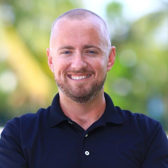 Land Listing Agent Photo