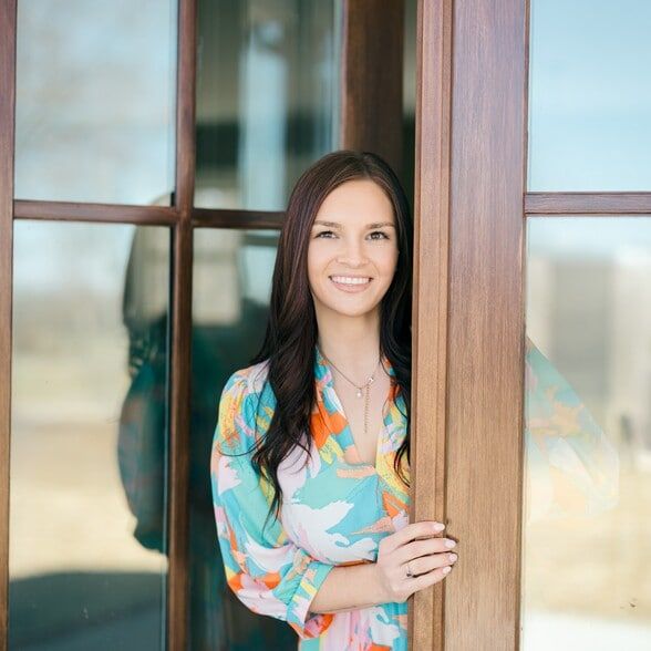 Land Listing Agent Photo