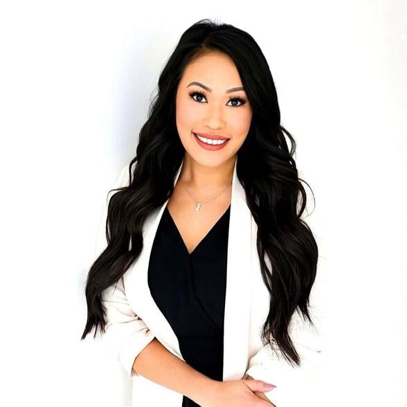 Land Listing Agent Photo