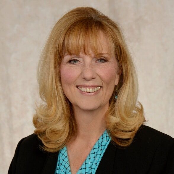 Land Listing Agent Photo