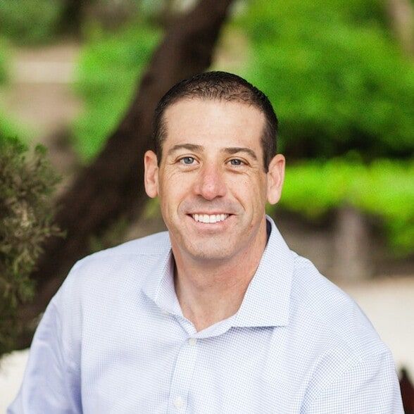 Land Listing Agent Photo
