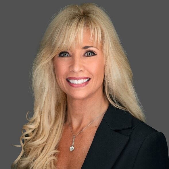 Land Listing Agent Photo