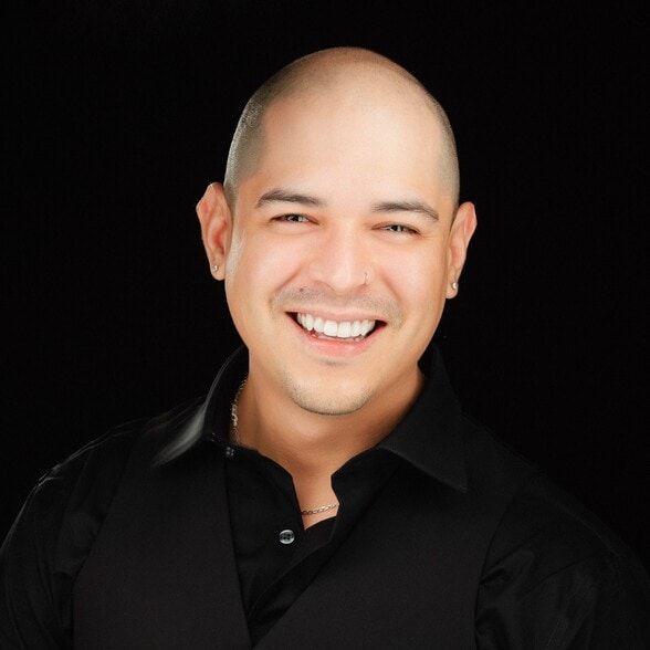 Land Listing Agent Photo