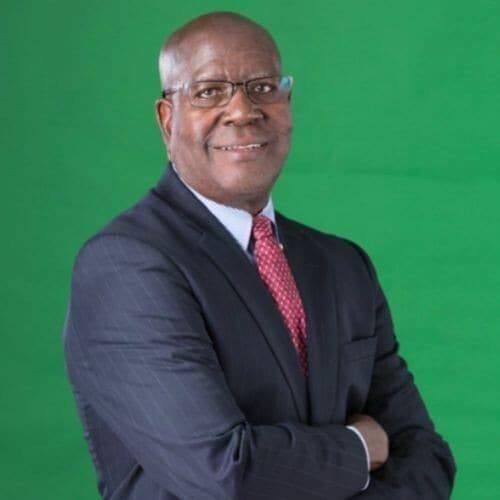 Land Listing Agent Photo