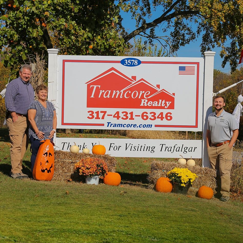 Land Listing Agent Photo