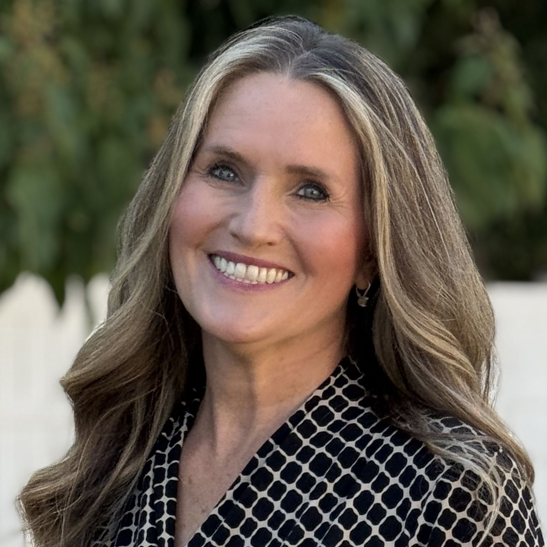 Land Listing Agent Photo