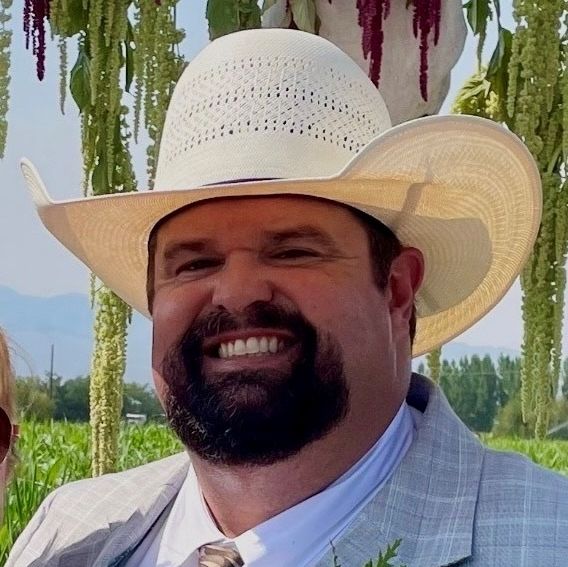 Land Listing Agent Photo