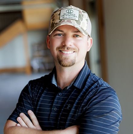 Land Listing Agent Photo