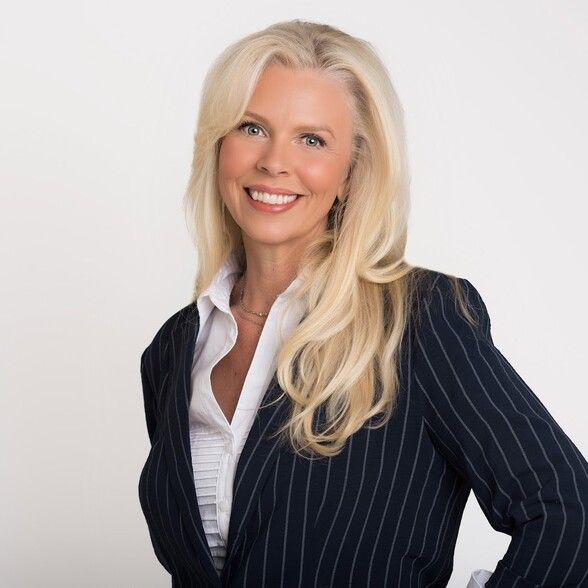 Land Listing Agent Photo