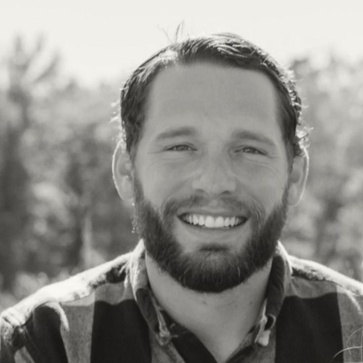 Land Listing Agent Photo