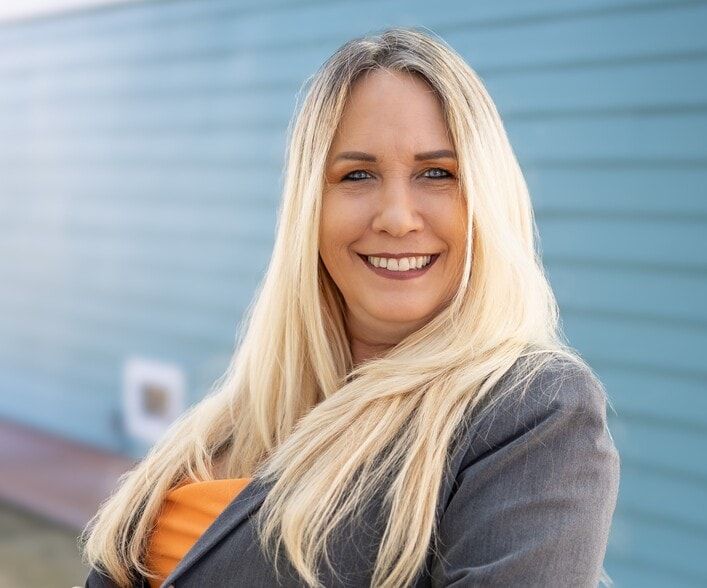 Land Listing Agent Photo