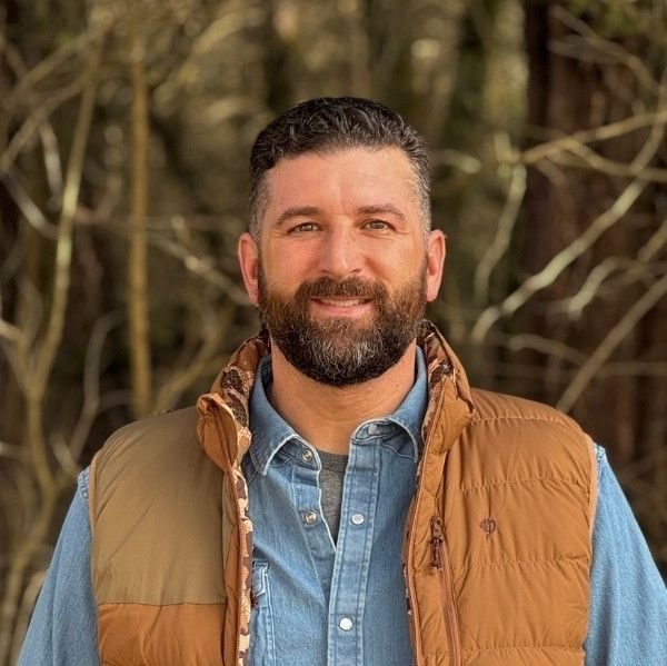 Land Listing Agent Photo
