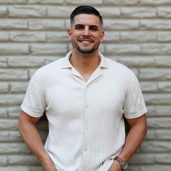 Land Listing Agent Photo