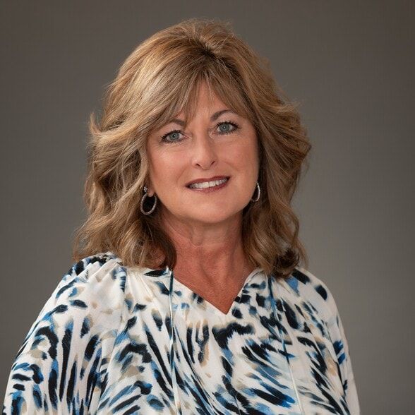 Land Listing Agent Photo