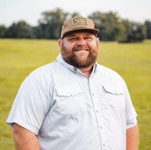 Land Listing Agent Photo