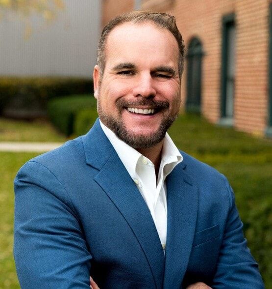 Land Listing Agent Photo