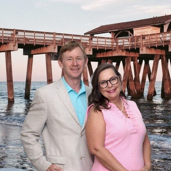 Land Listing Agent Photo