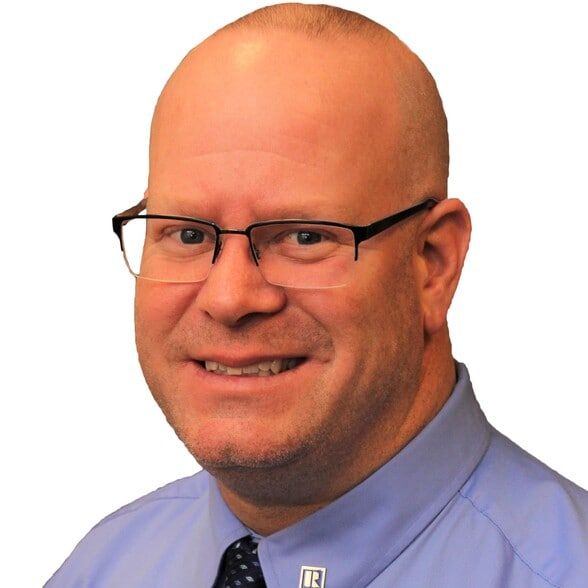 Land Listing Agent Photo