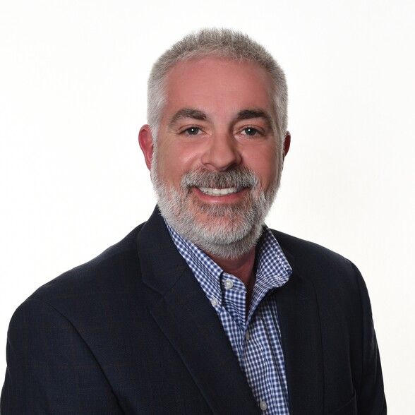 Land Listing Agent Photo