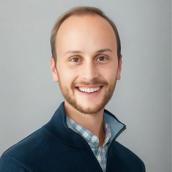 Land Listing Agent Photo