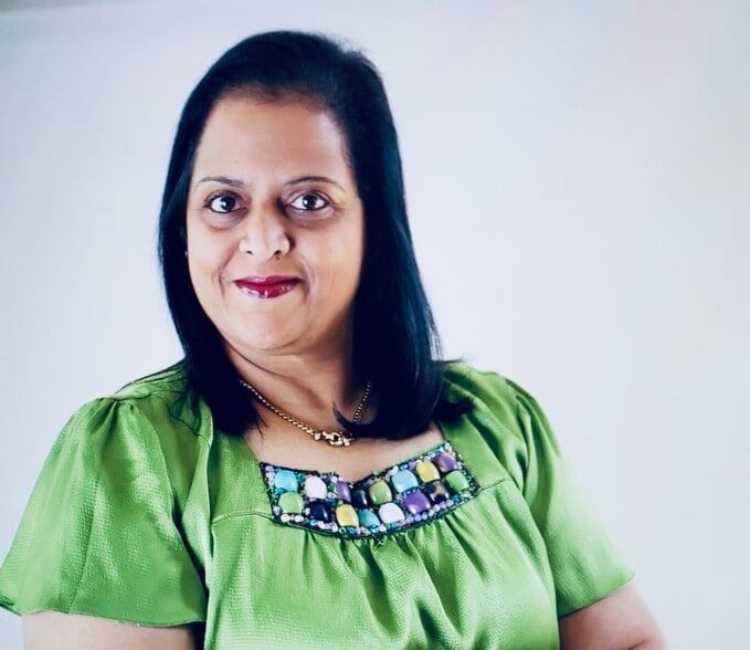 Land Listing Agent Photo