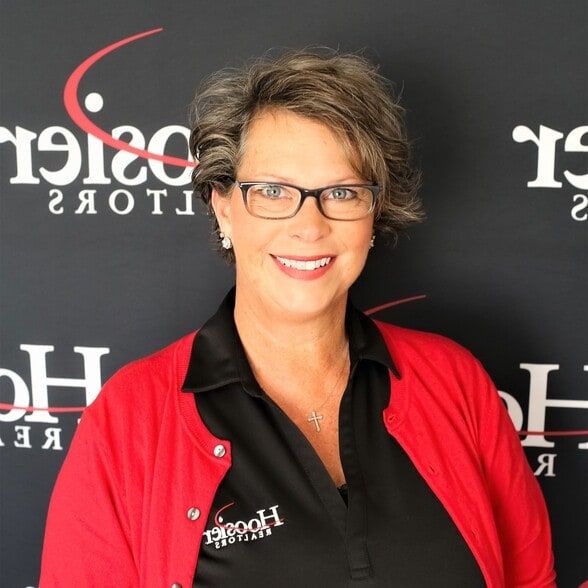 Land Listing Agent Photo