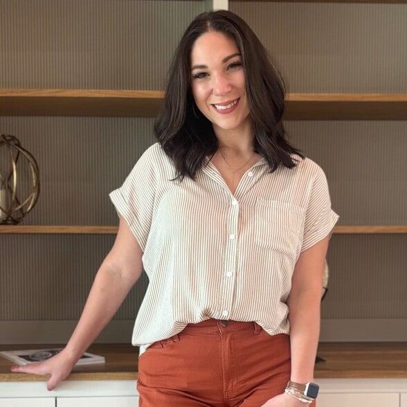 Land Listing Agent Photo