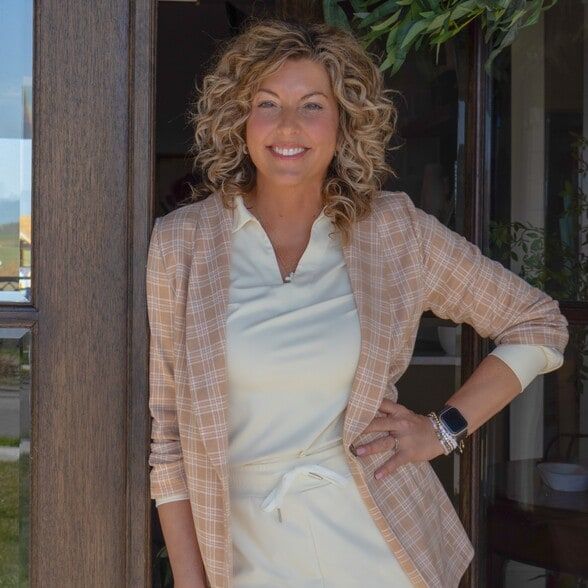 Land Listing Agent Photo