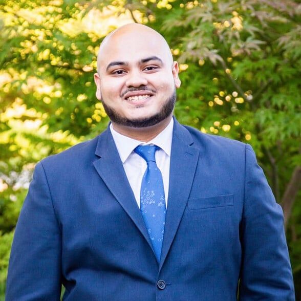 Land Listing Agent Photo