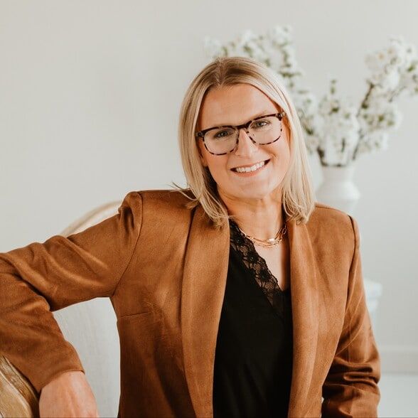 Land Listing Agent Photo