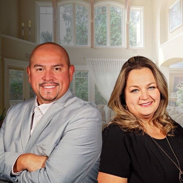 Land Listing Agent Photo