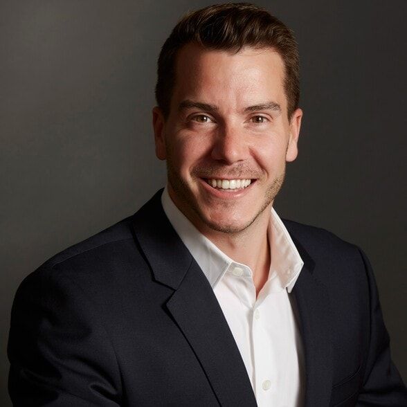 Land Listing Agent Photo