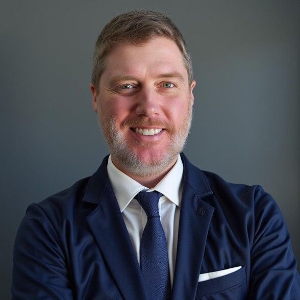 Land Listing Agent Photo