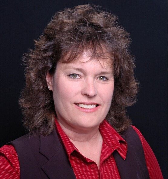 Land Listing Agent Photo