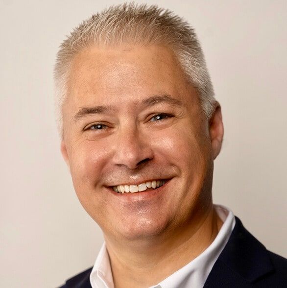 Land Listing Agent Photo