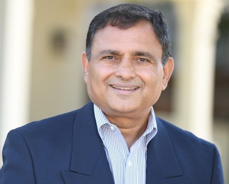 Land Listing Agent Photo