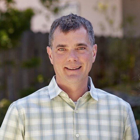 Land Listing Agent Photo